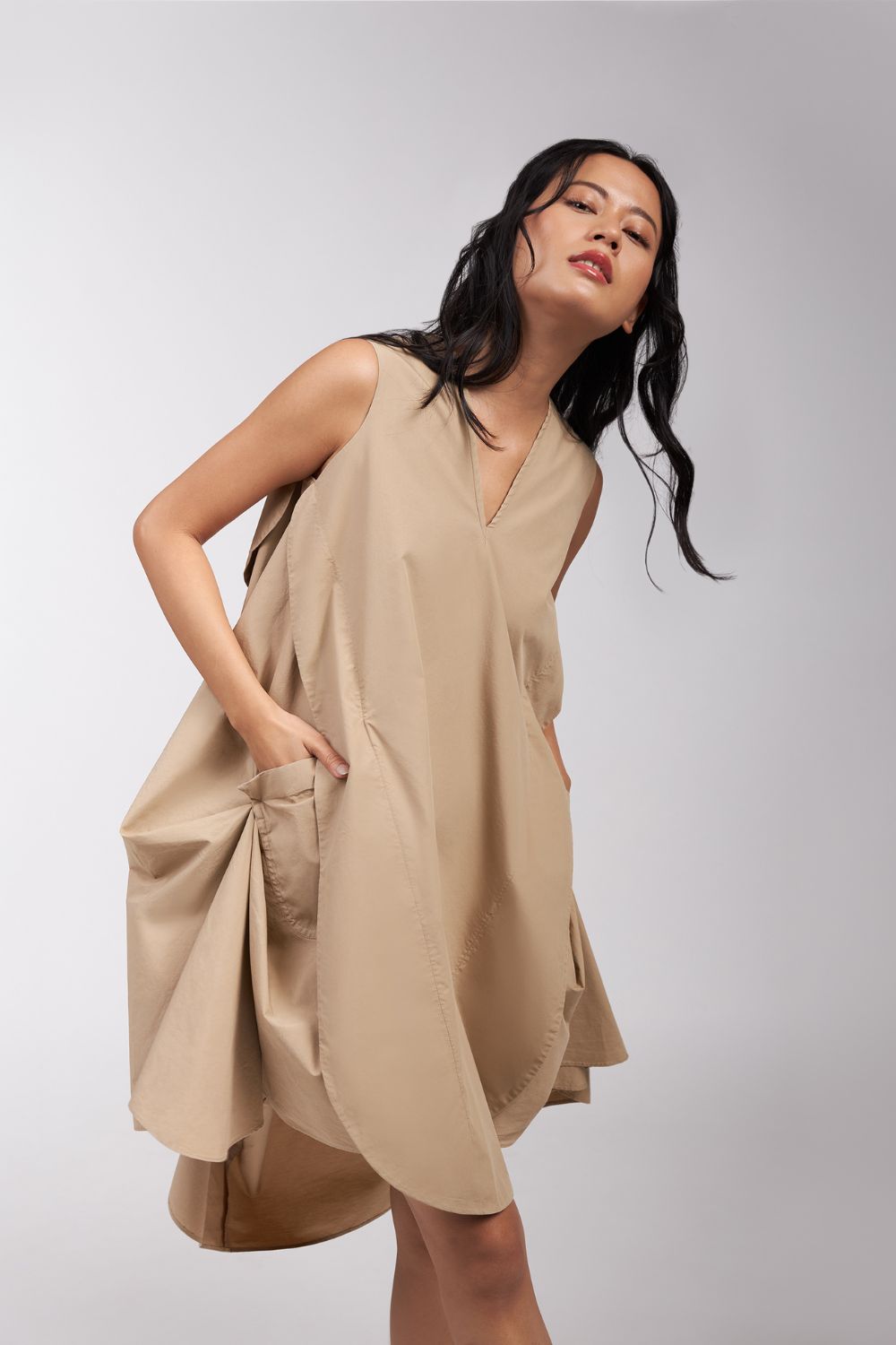 DRESS WITH SIDE AND BACK DRAPE