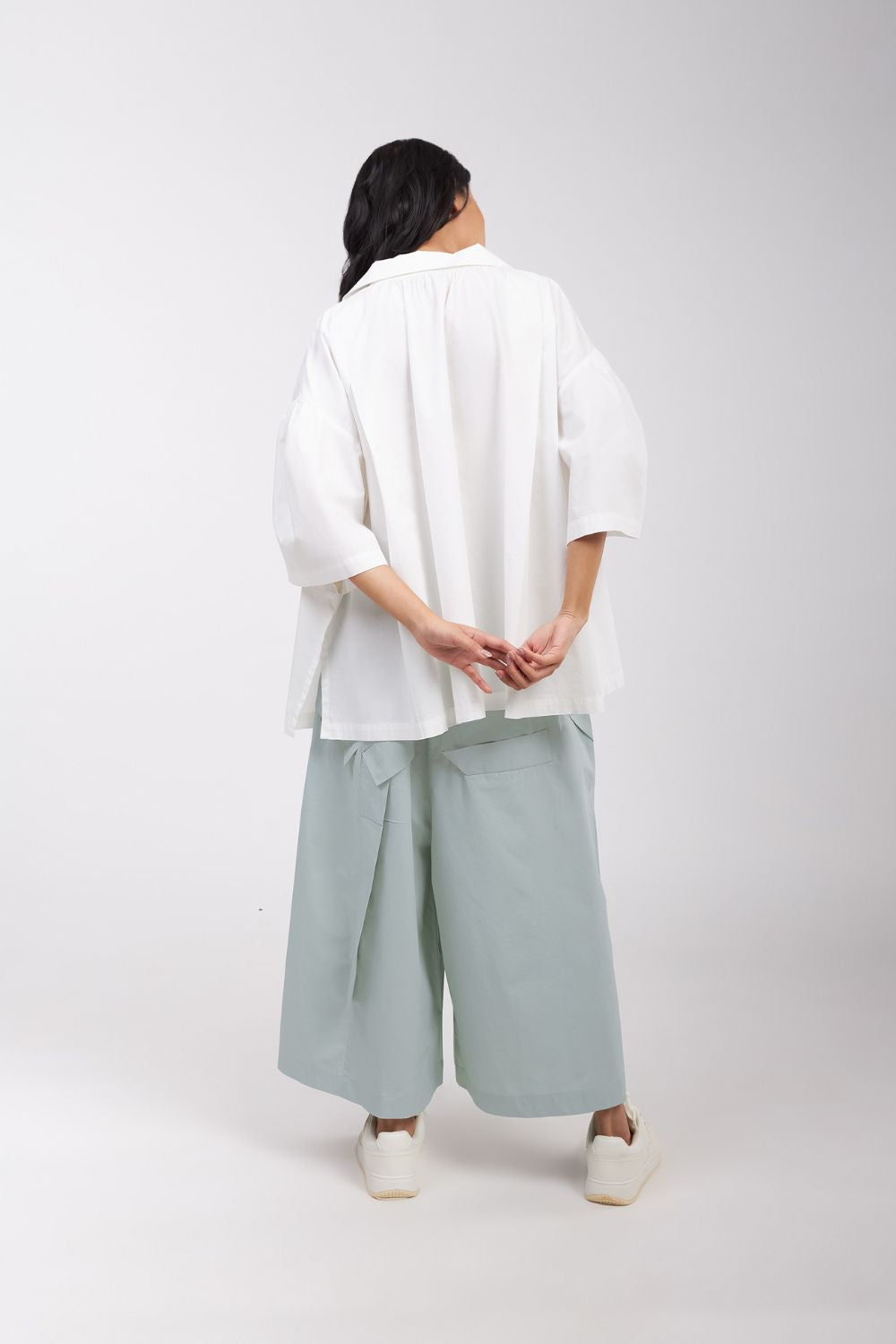 TOP WITH GATHERED SHOULDER AND SLEEVE