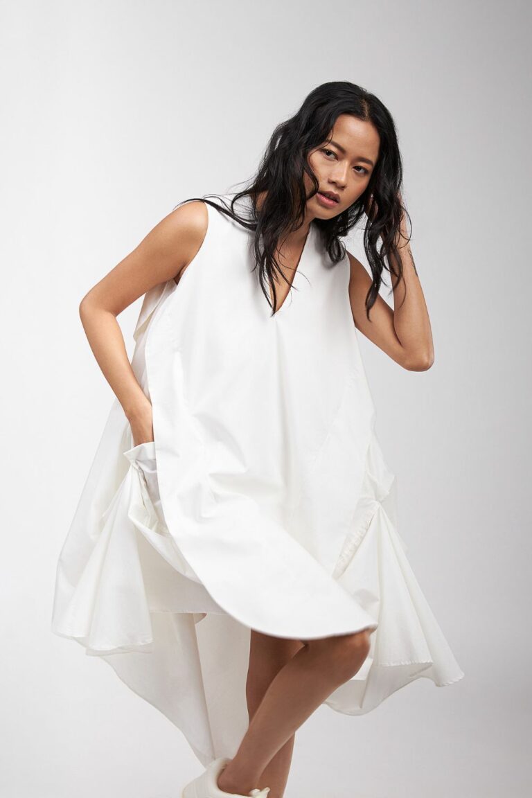 DRESS WITH SIDE AND BACK DRAPE