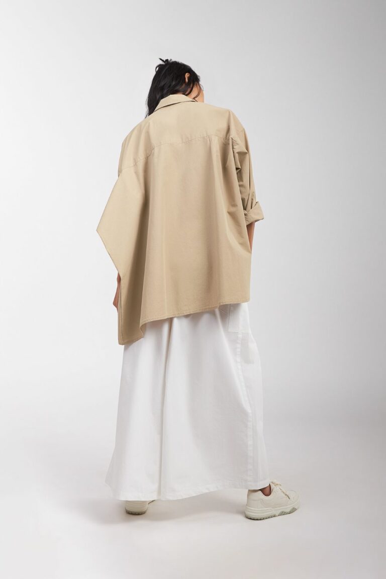 SHIRT WITH ONE SIDED BACK PLEAT
