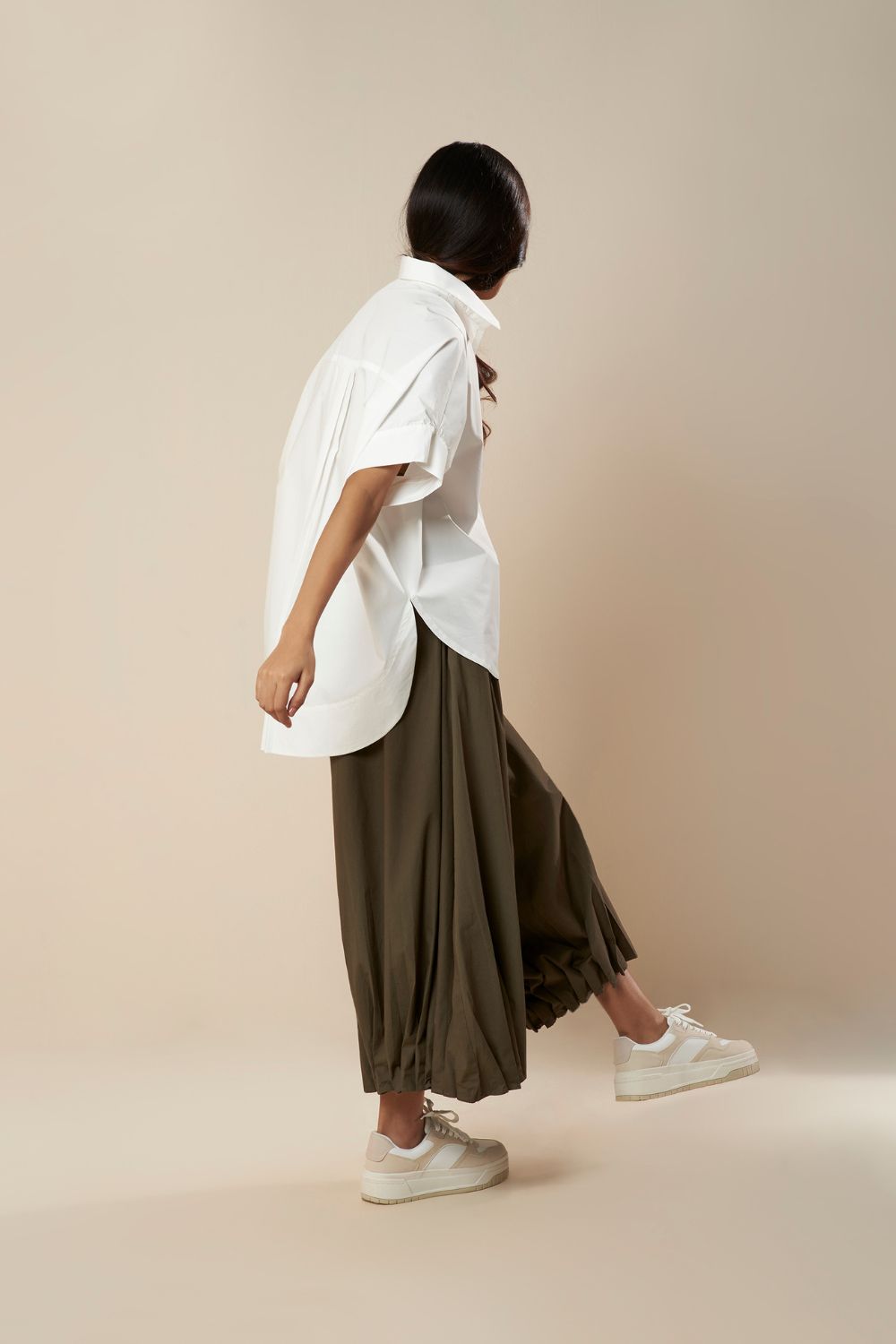 TOP WITH SHORT FRONT AND LONG BACK