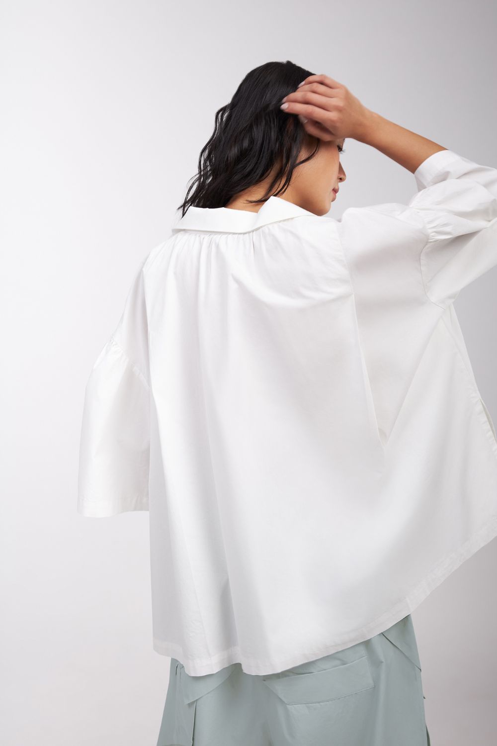 TOP WITH GATHERED SHOULDER AND SLEEVE