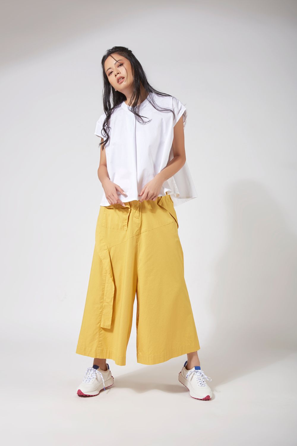 DROP CROTCH PANTS WITH SIDE PANEL DETAIL