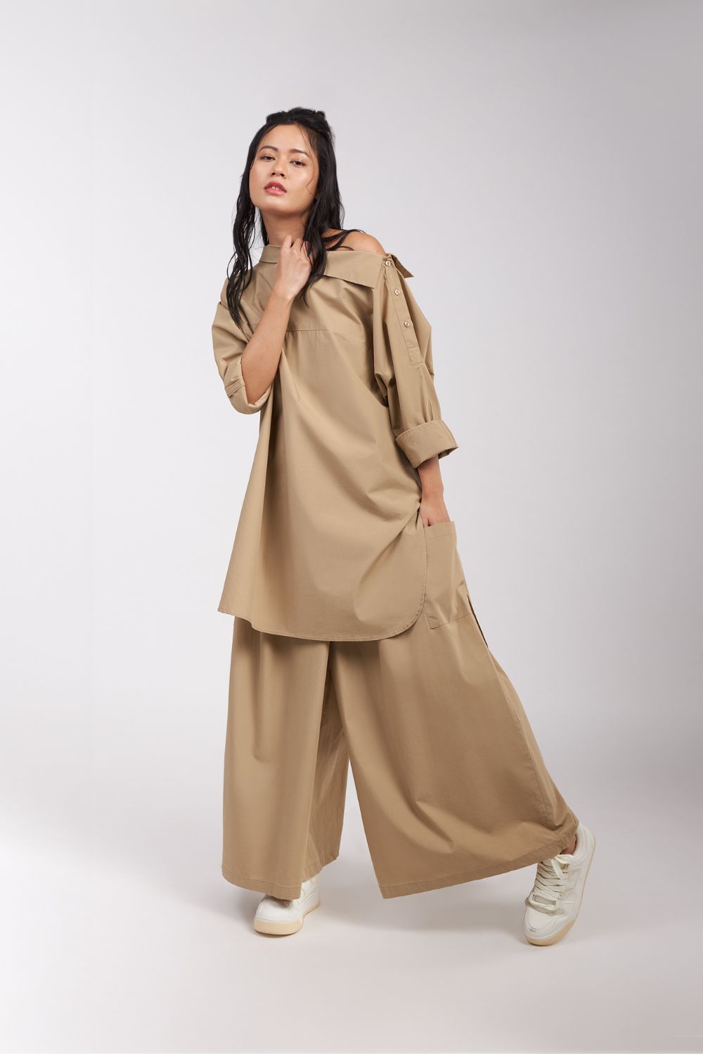 BOAT NECK HIGH-LOW TOP
