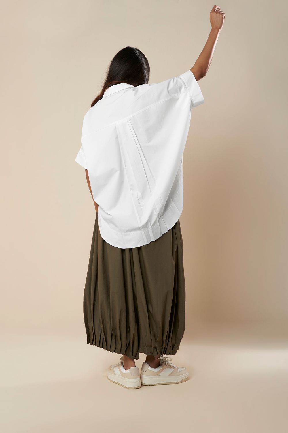 TOP WITH SHORT FRONT AND LONG BACK