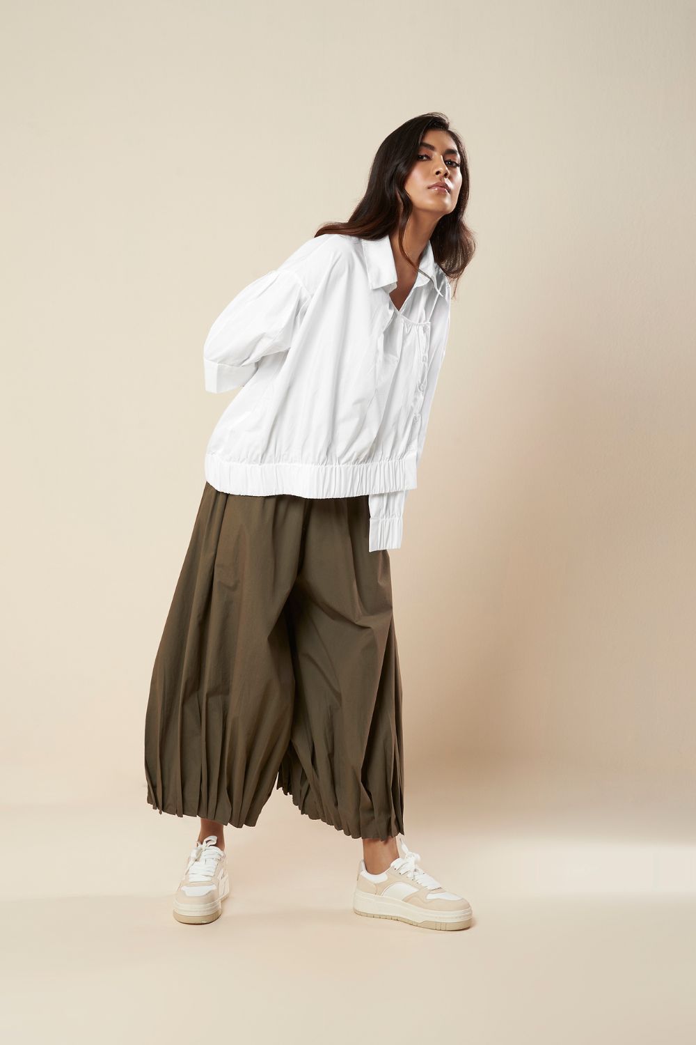 ASYMMETRICAL SHIRT WITH ELASTIC HEM