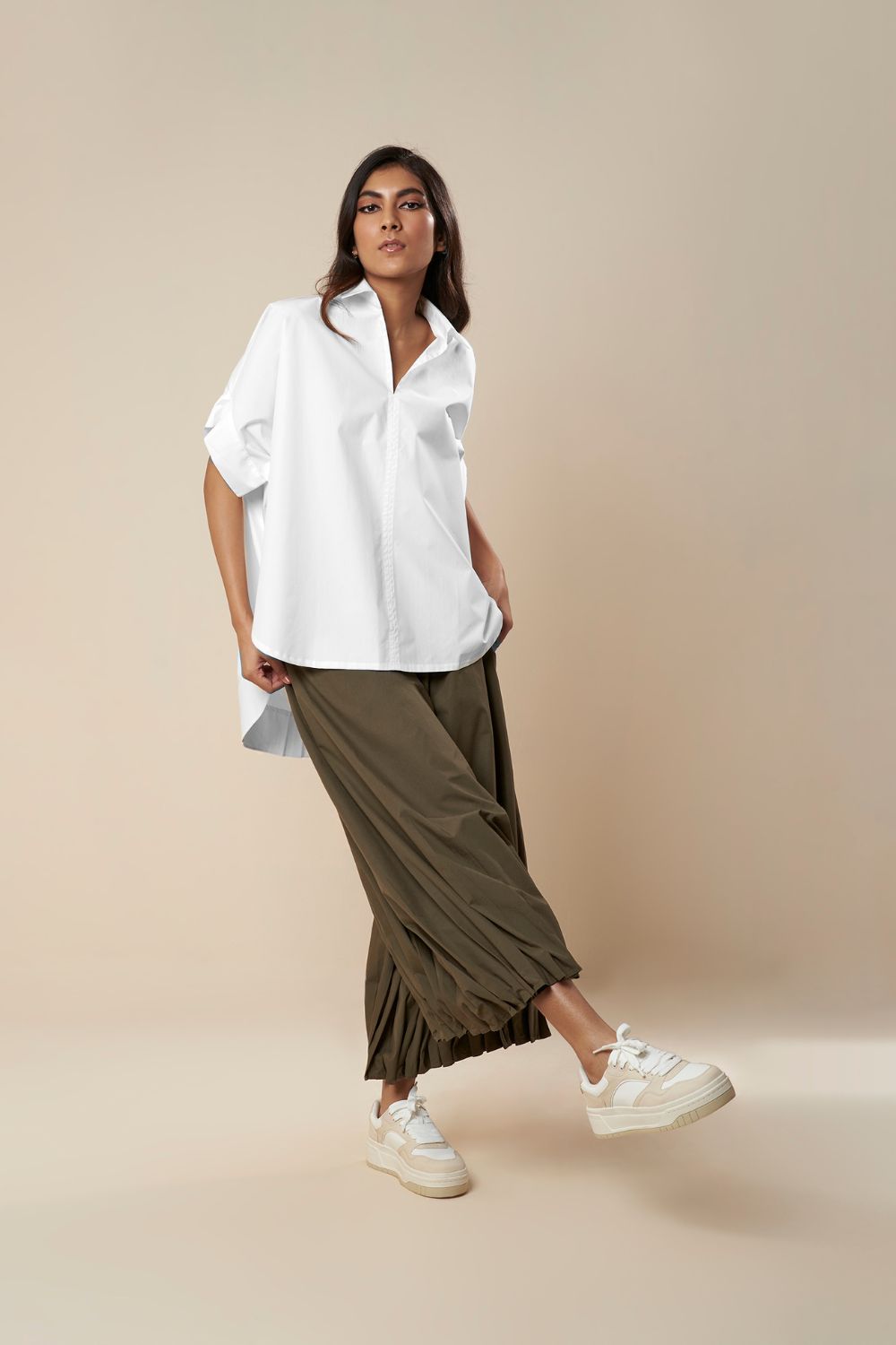 TOP WITH SHORT FRONT AND LONG BACK