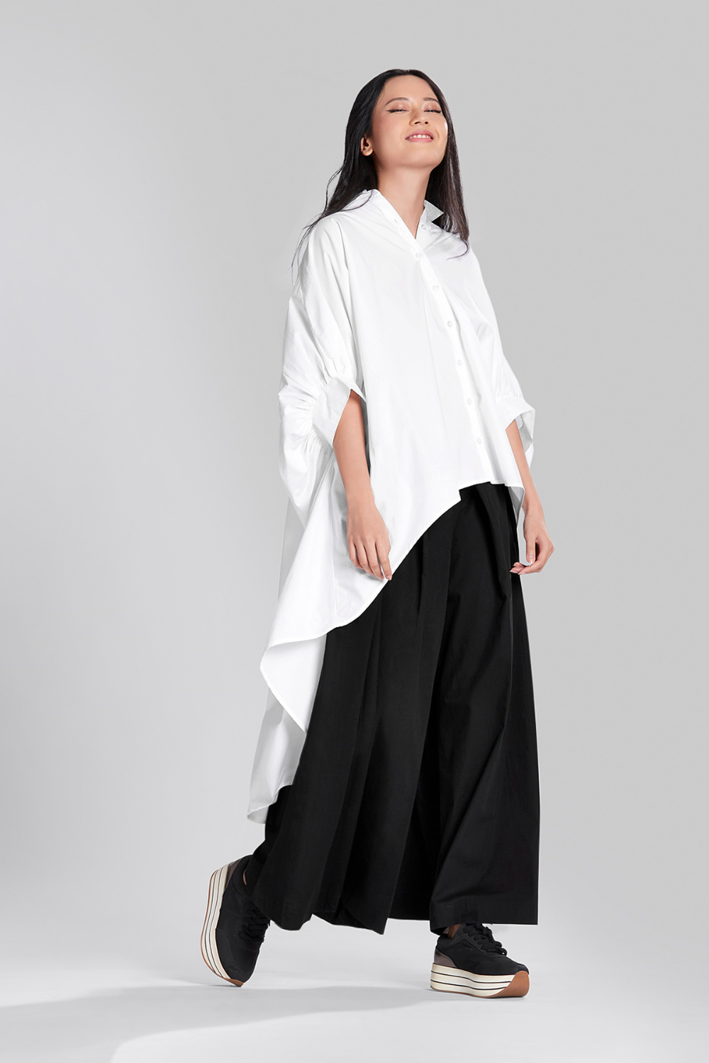 SHIRT WITH GATHERED SLEEVE