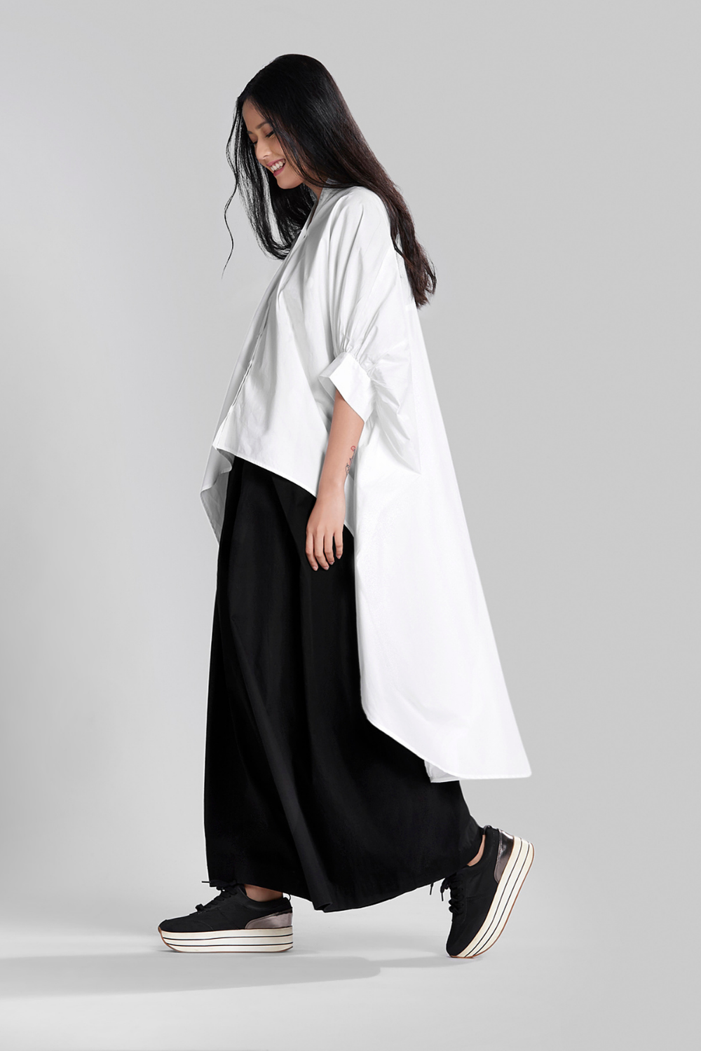 SHIRT WITH GATHERED SLEEVE
