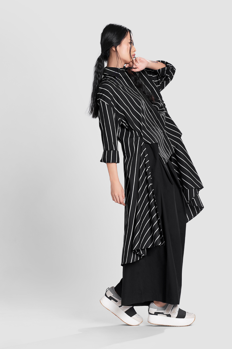 PANTS WITH FRONT PLEAT