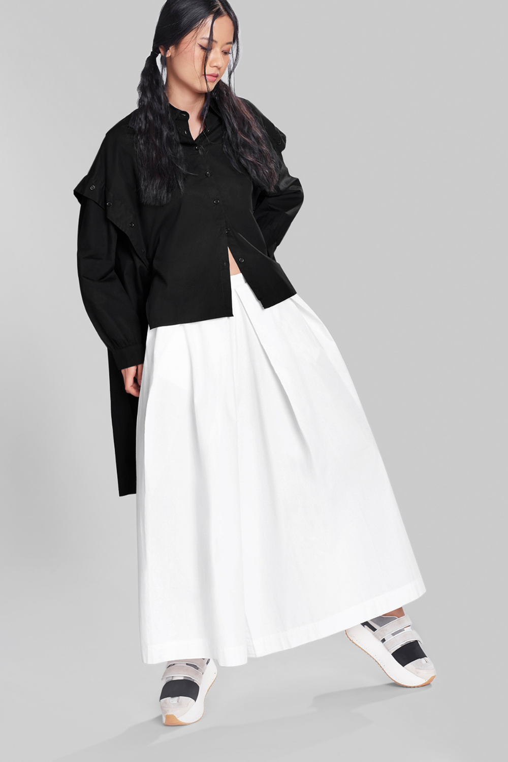 PANTS WITH FRONT PLEAT