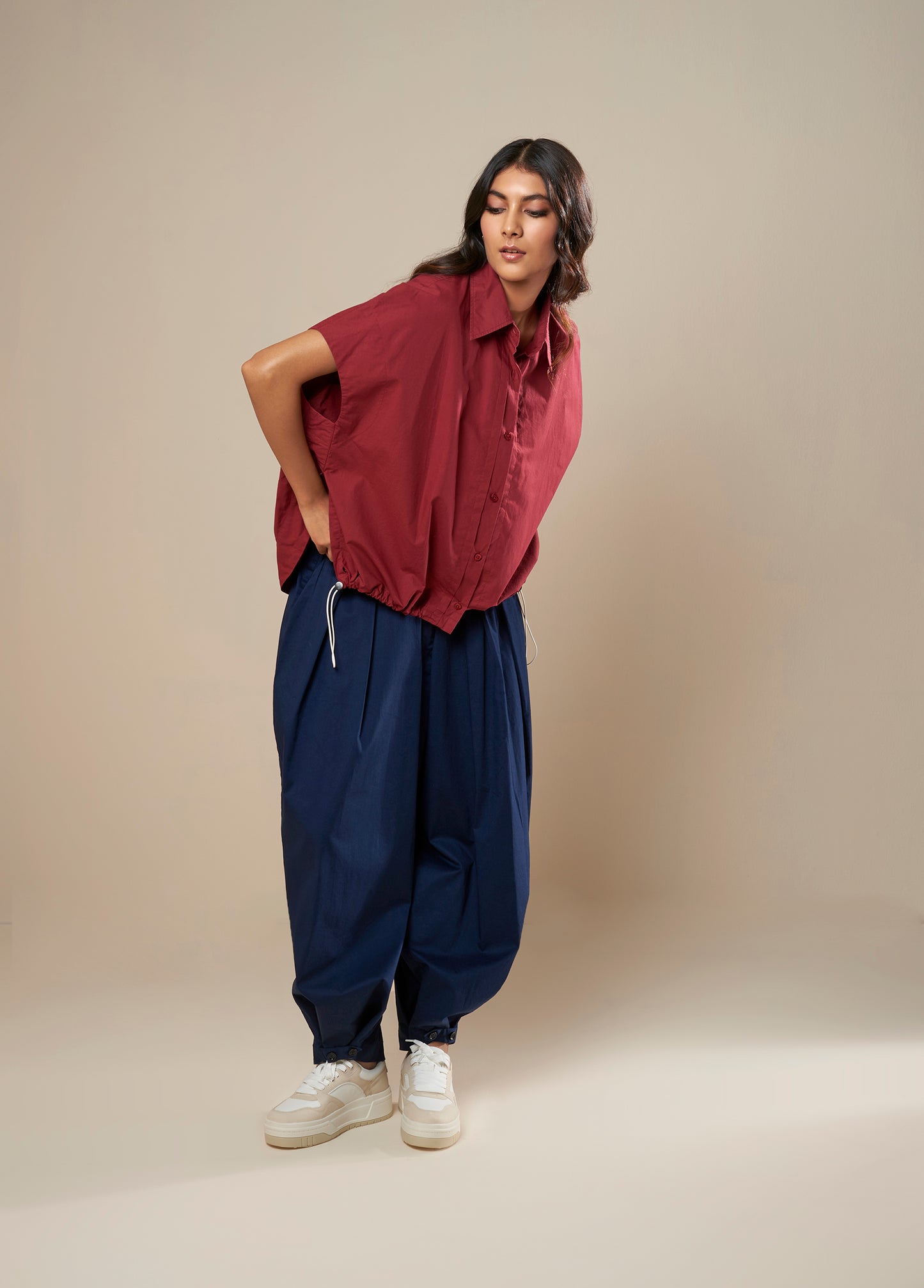 SHIRT WITH ROUCHE ELASTIC HEM AND DECONSTRUCTED BACK