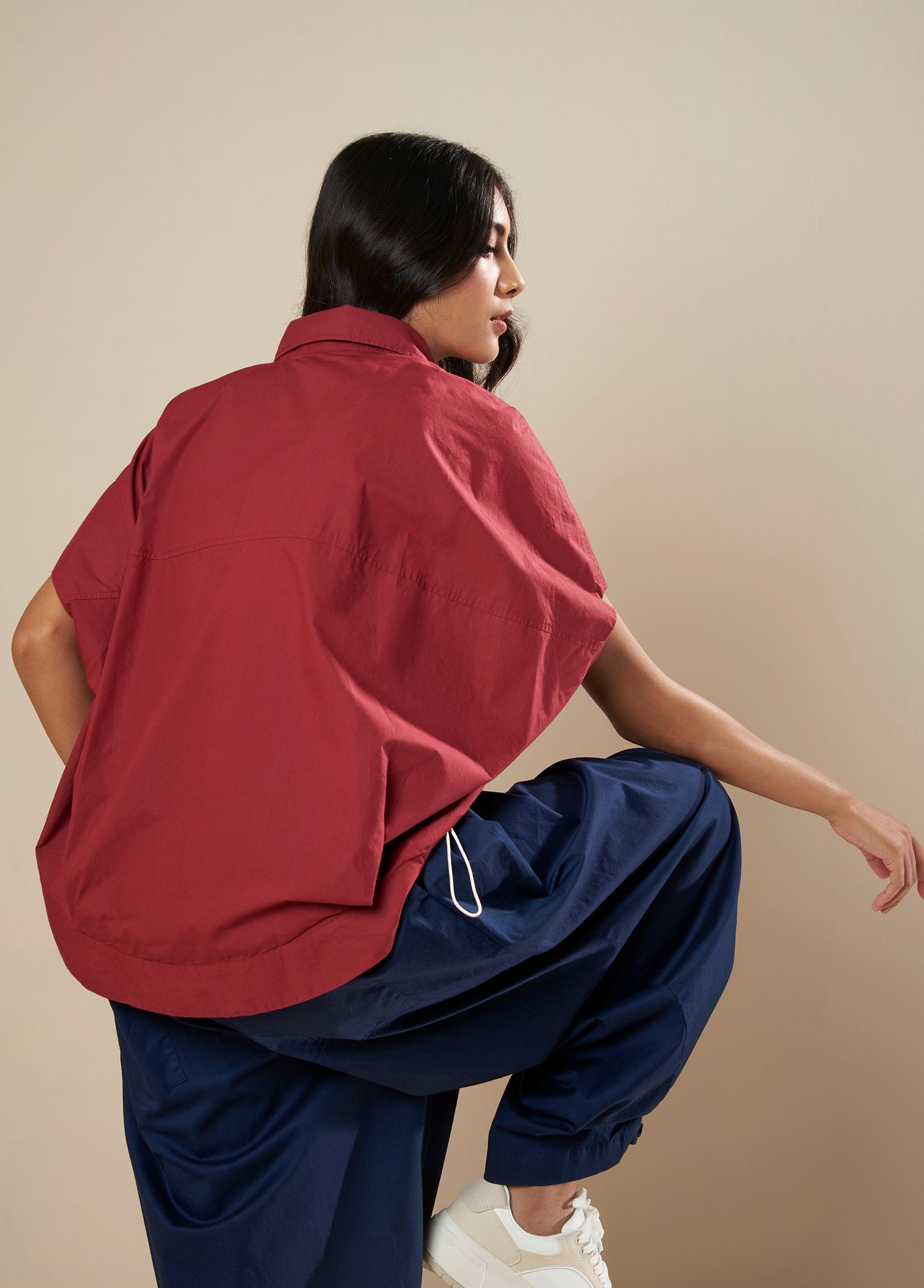 SHIRT WITH ROUCHE ELASTIC HEM AND DECONSTRUCTED BACK