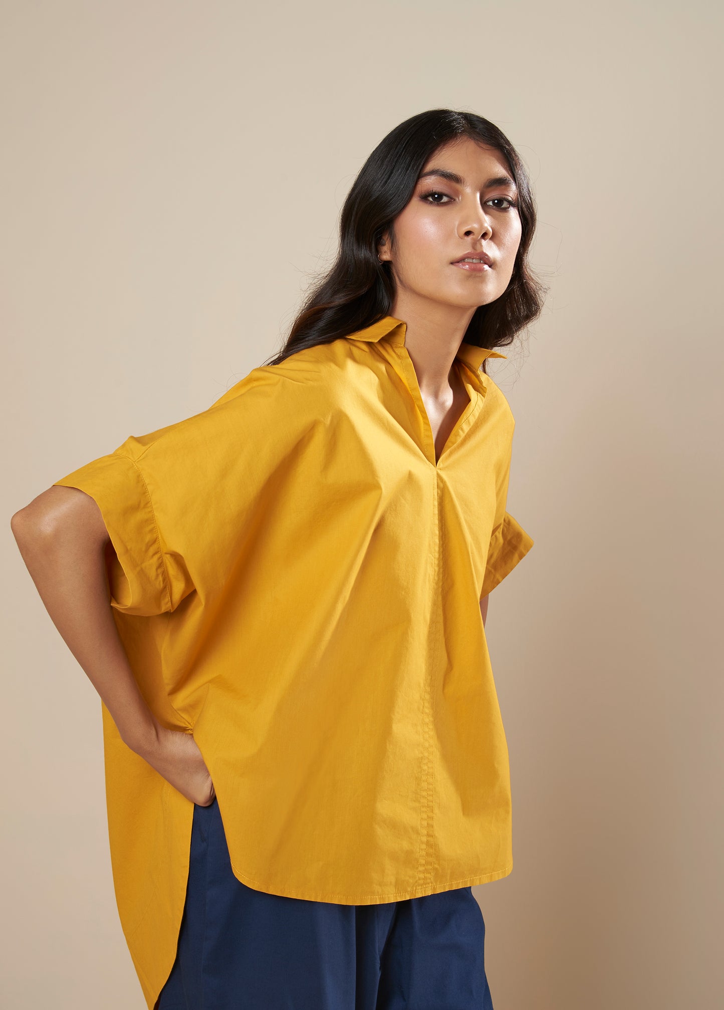 TOP WITH SHORT FRONT AND LONG BACK