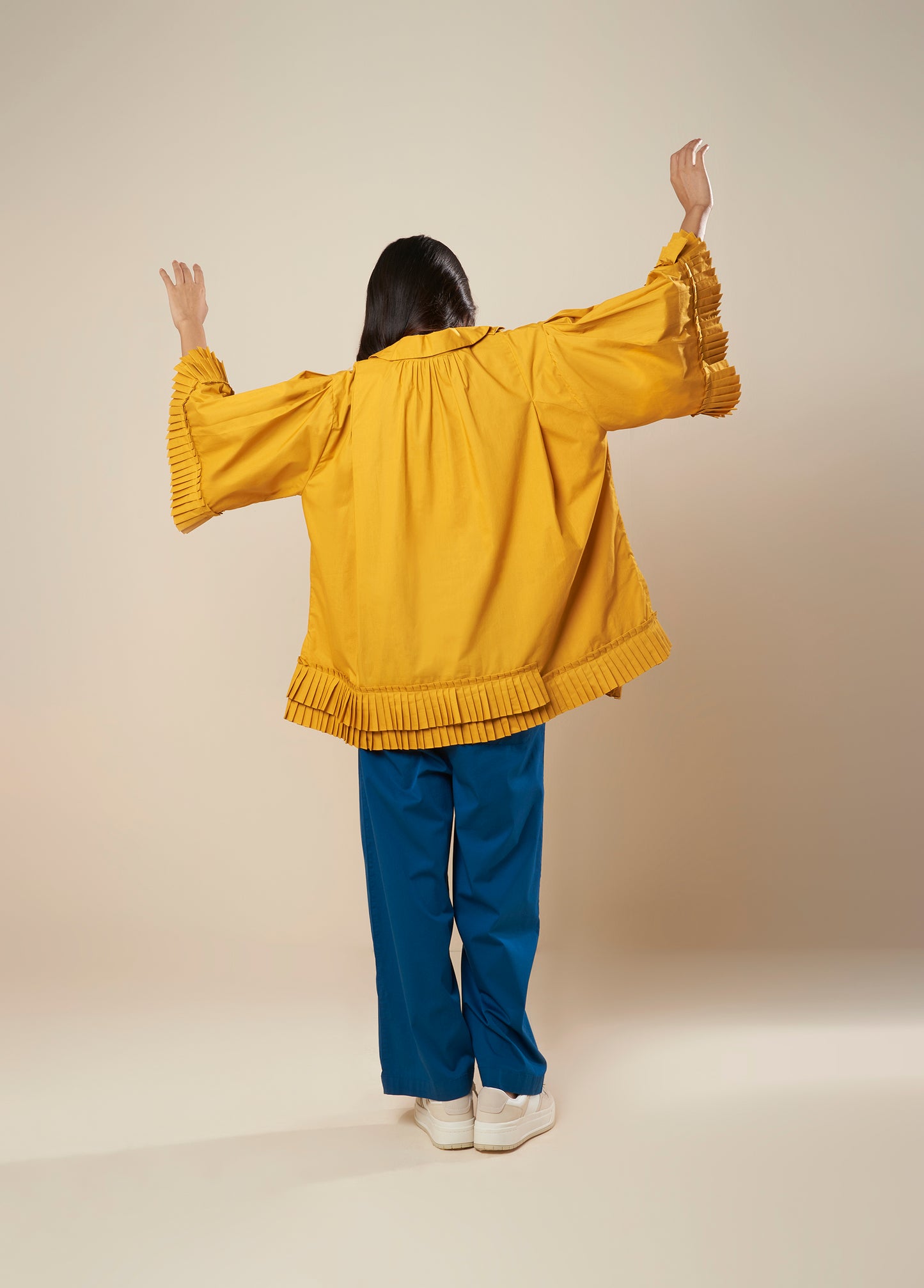 TOP WITH PLEATED COLLAR FRILL PANEL DETAIL