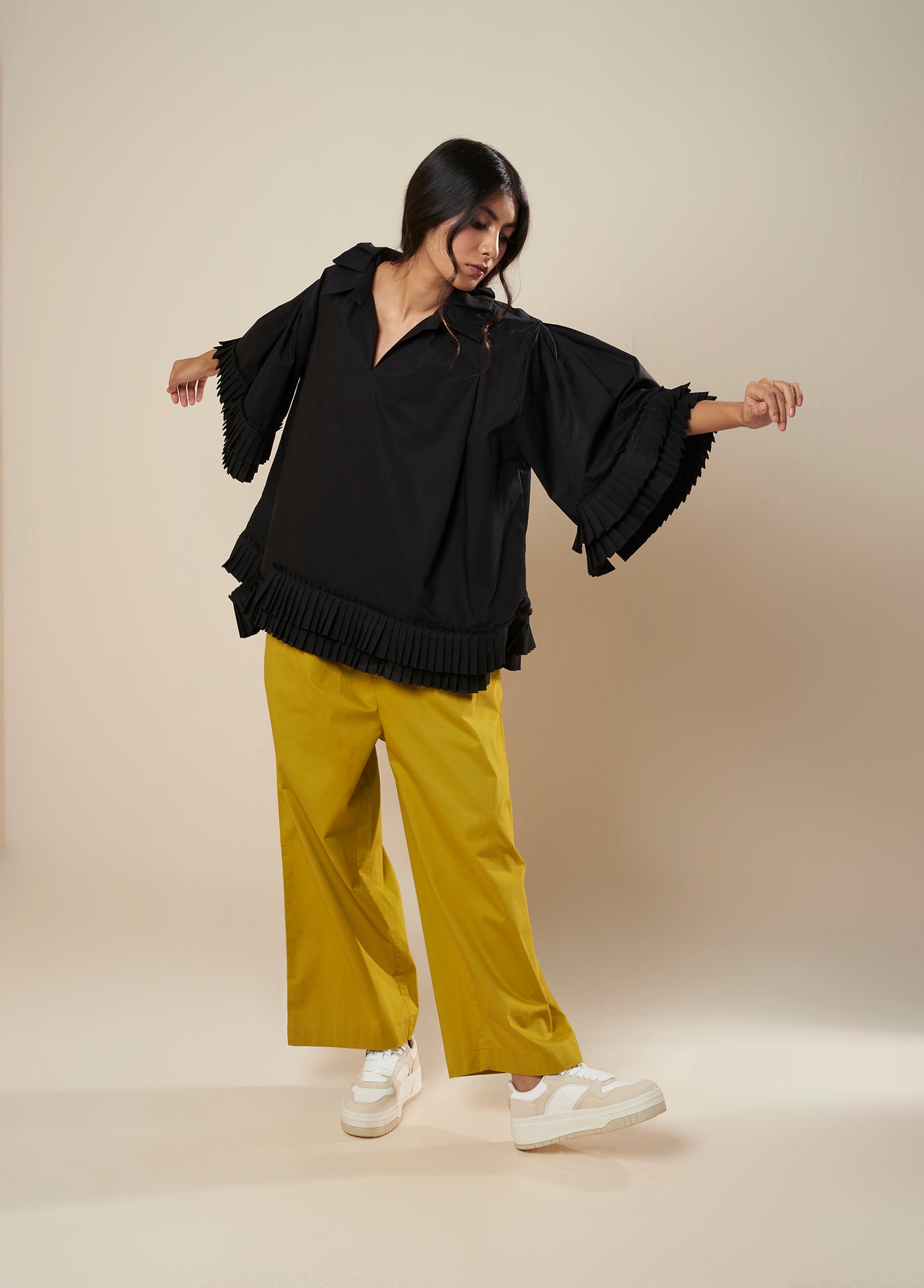TOP WITH PLEATED COLLAR FRILL PANEL DETAIL