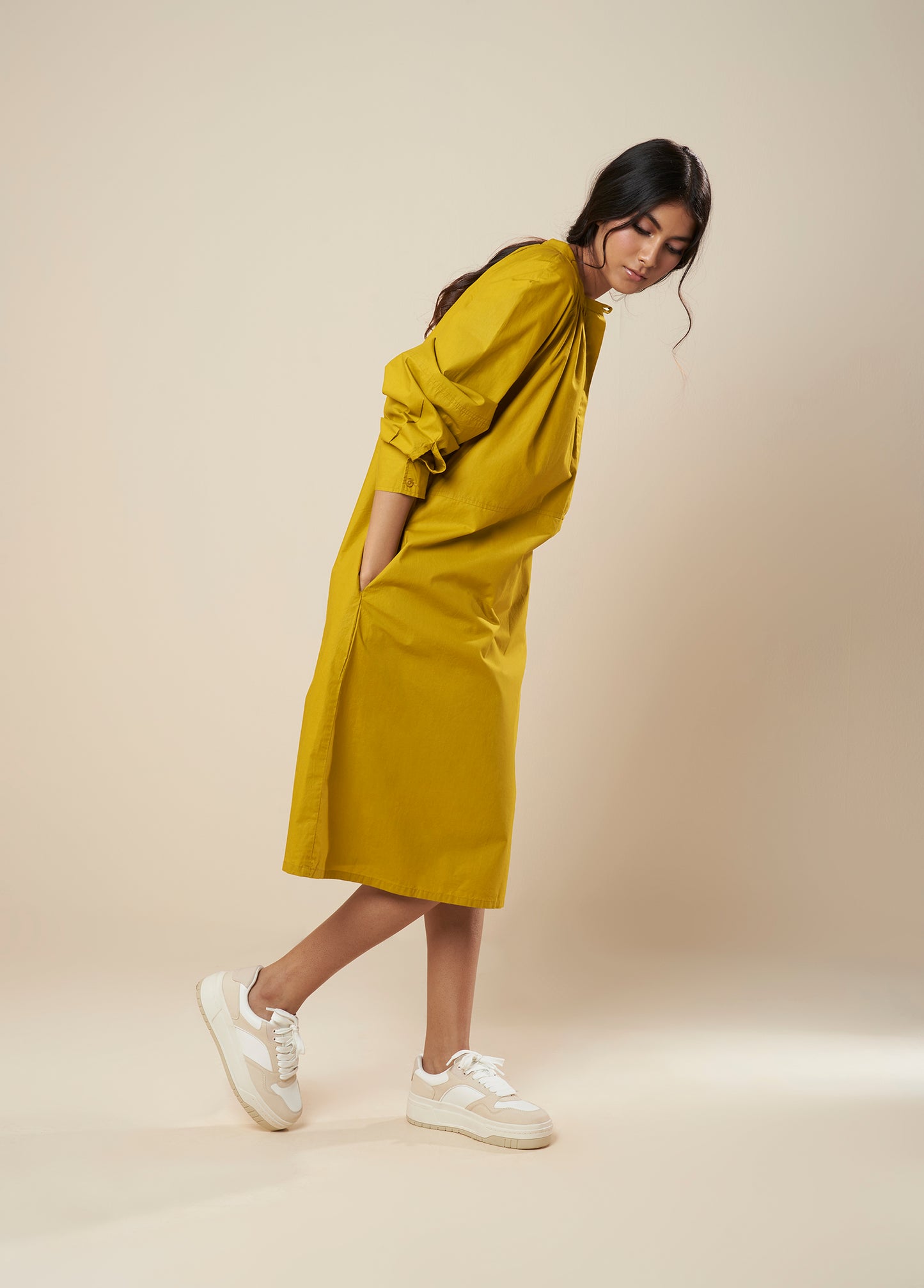 DRESS WITH GATHERED FRONT AND HALF PLACKET