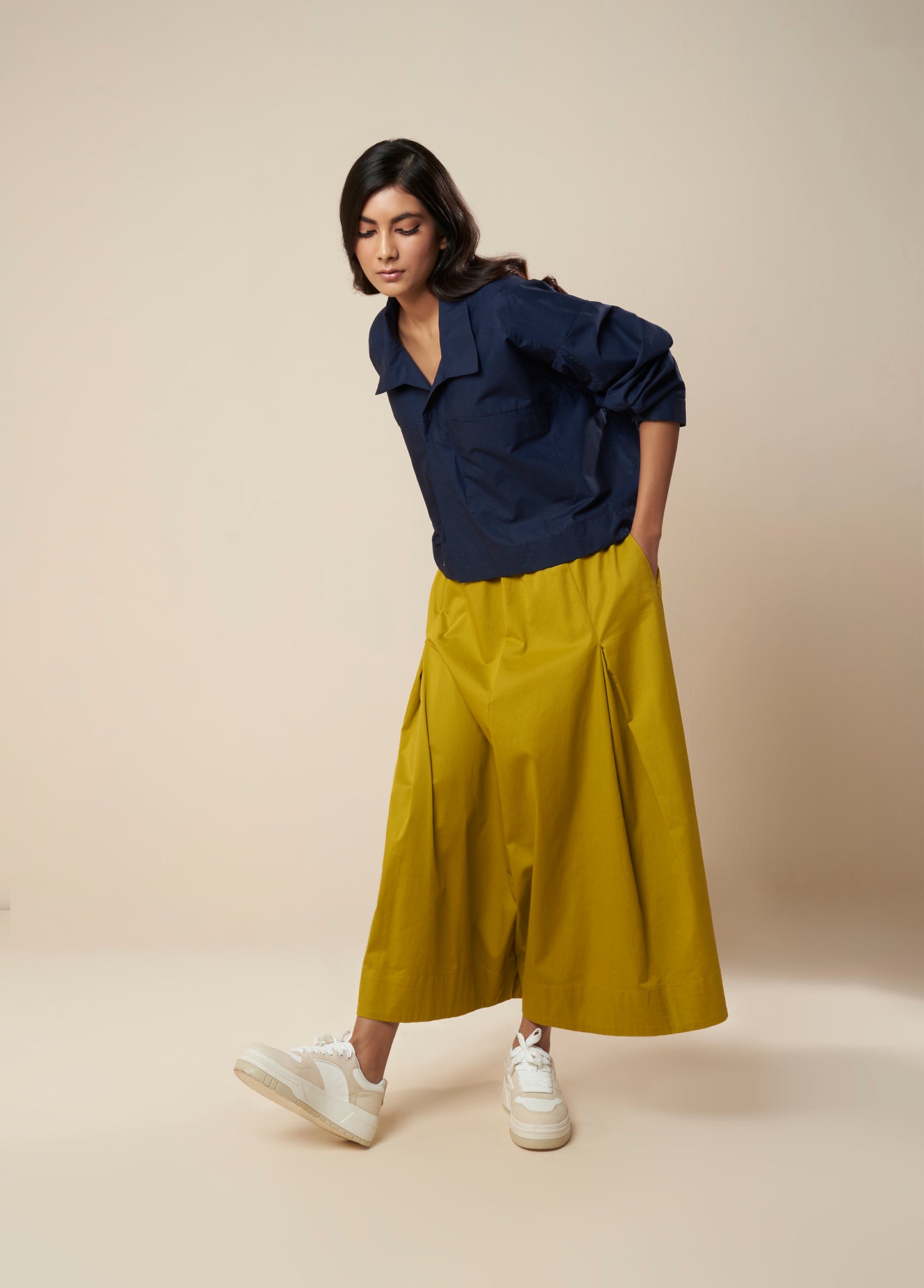 PANTS WITH LOW CROTCH AND FLARE