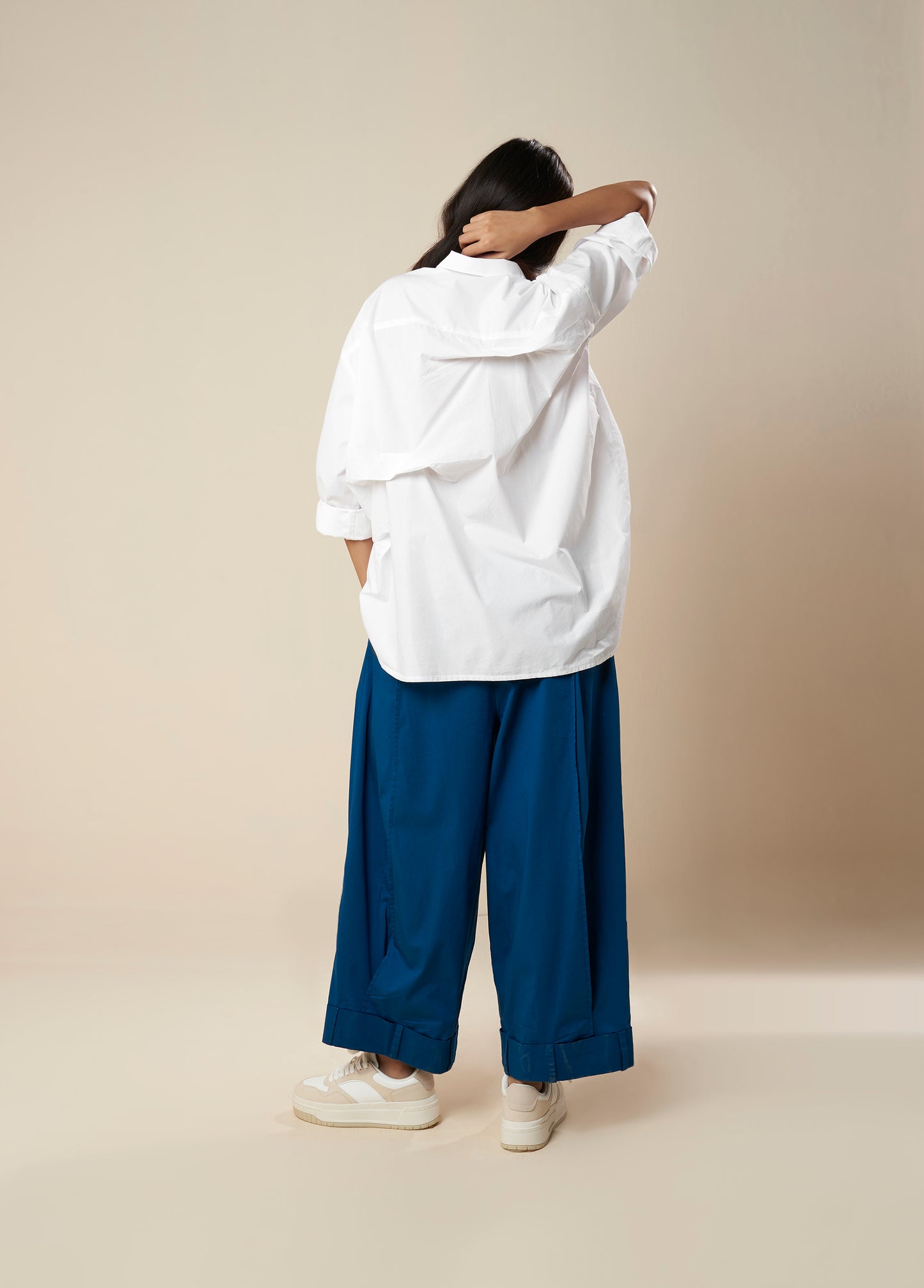 Look 16