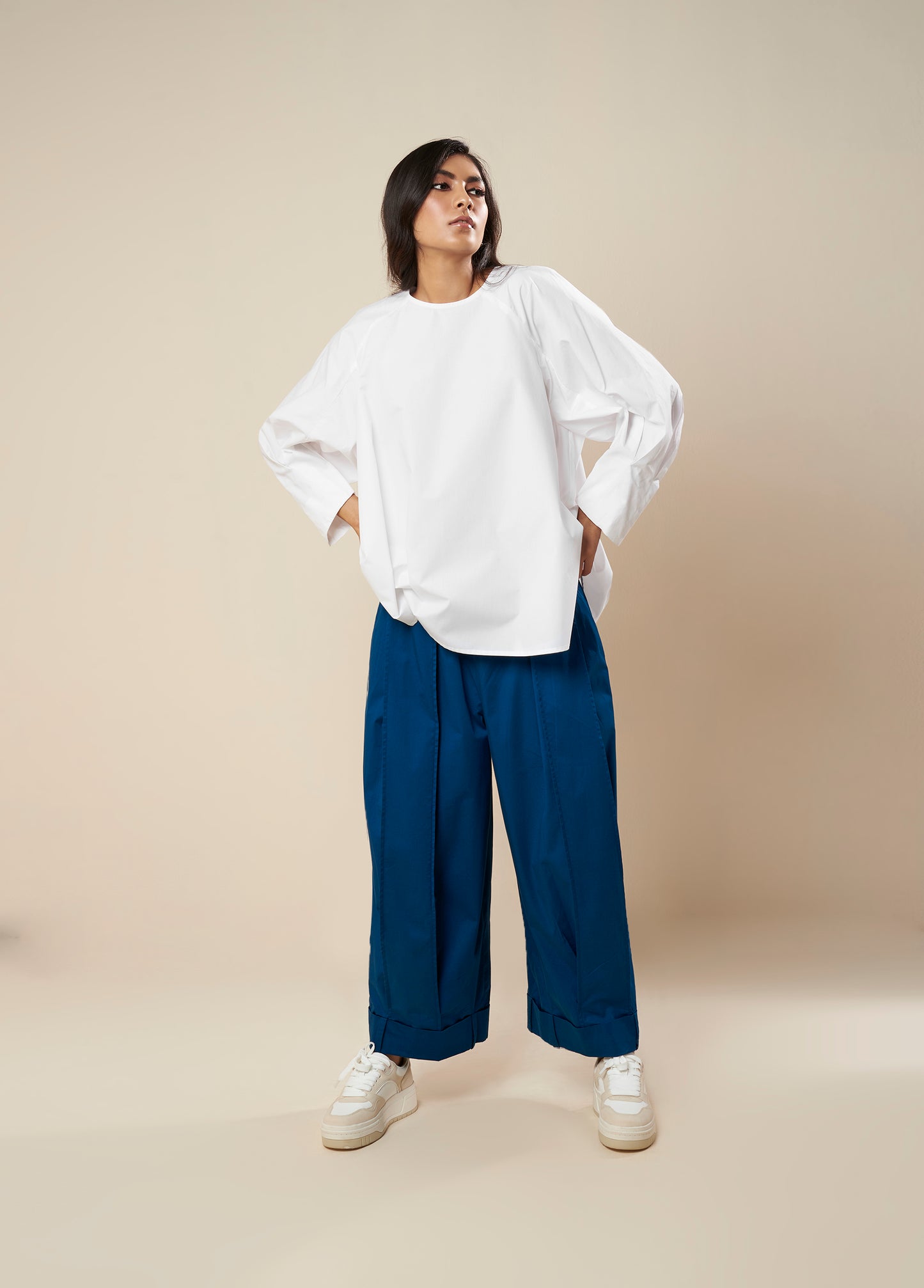 FLARE TOP WITH CONSTRUCTED SLEEVE