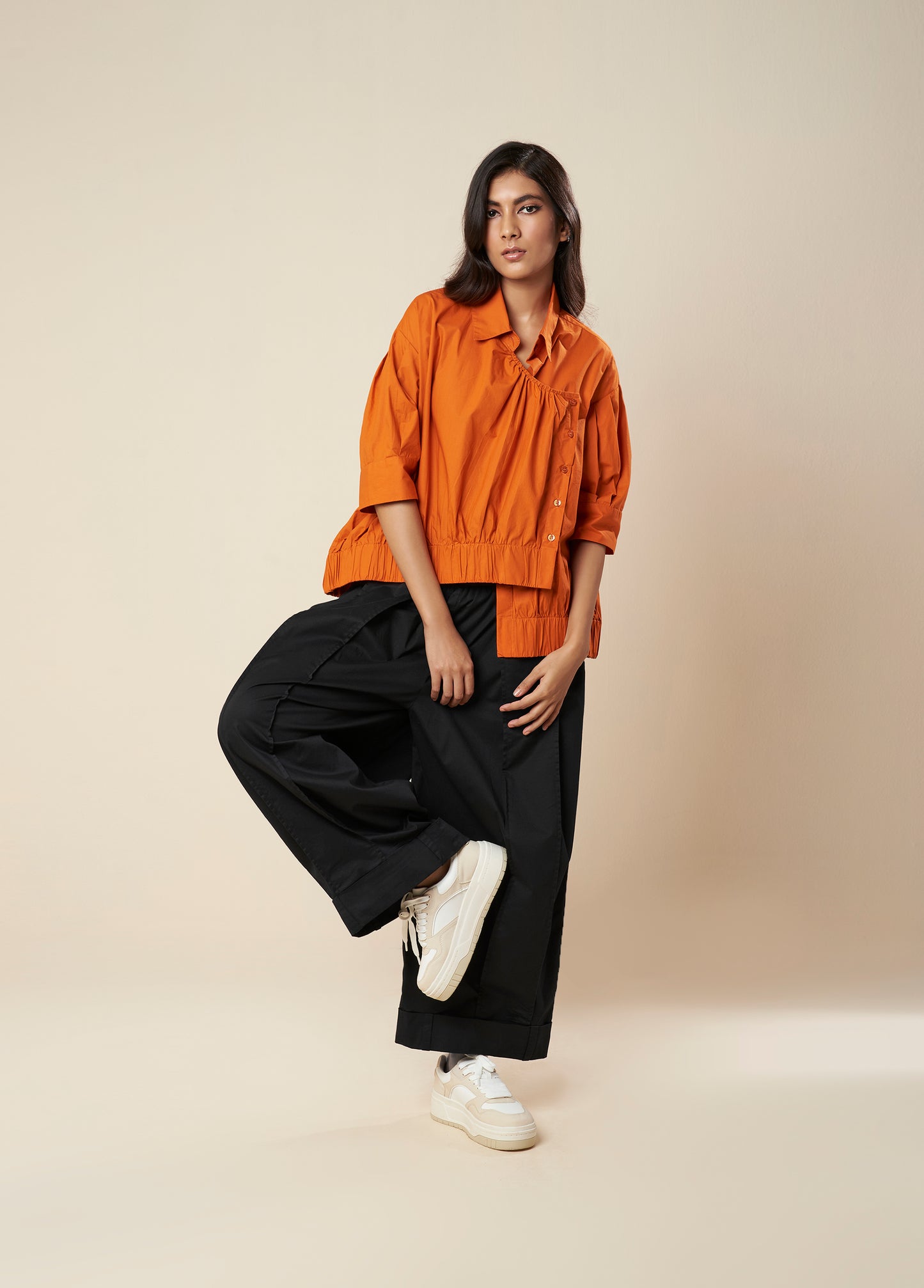 ASYMMETRICAL SHIRT WITH ELASTIC HEM