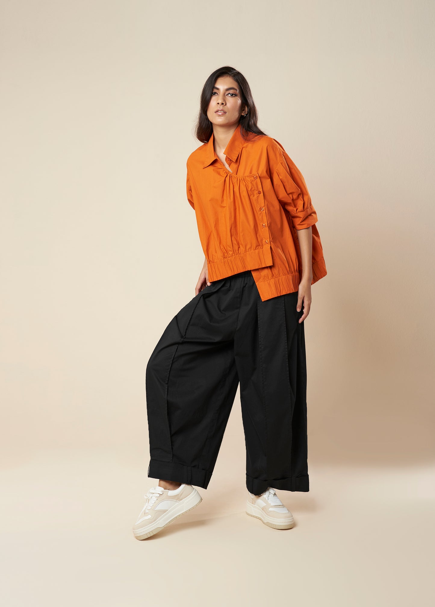 ASYMMETRICAL SHIRT WITH ELASTIC HEM