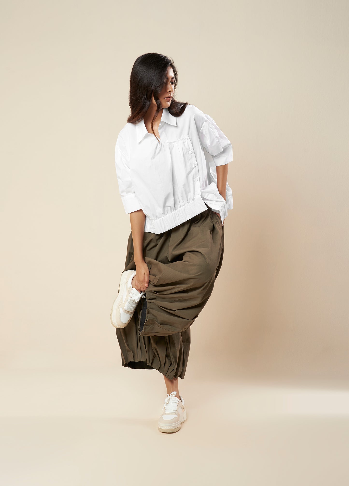 ASYMMETRICAL SHIRT WITH ELASTIC HEM