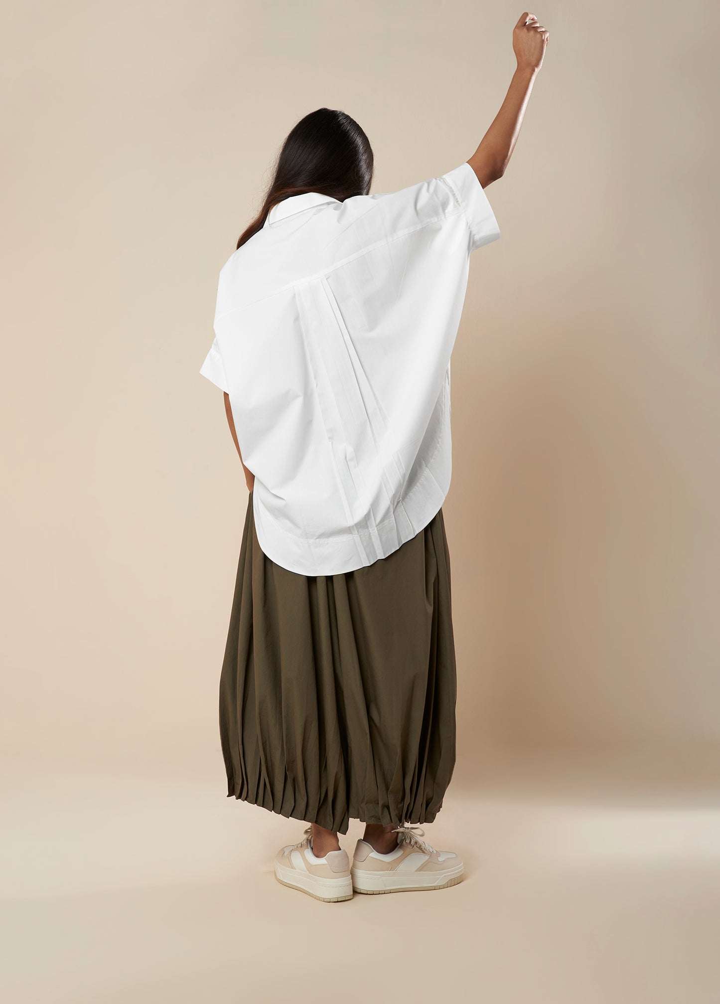 TOP WITH SHORT FRONT AND LONG BACK