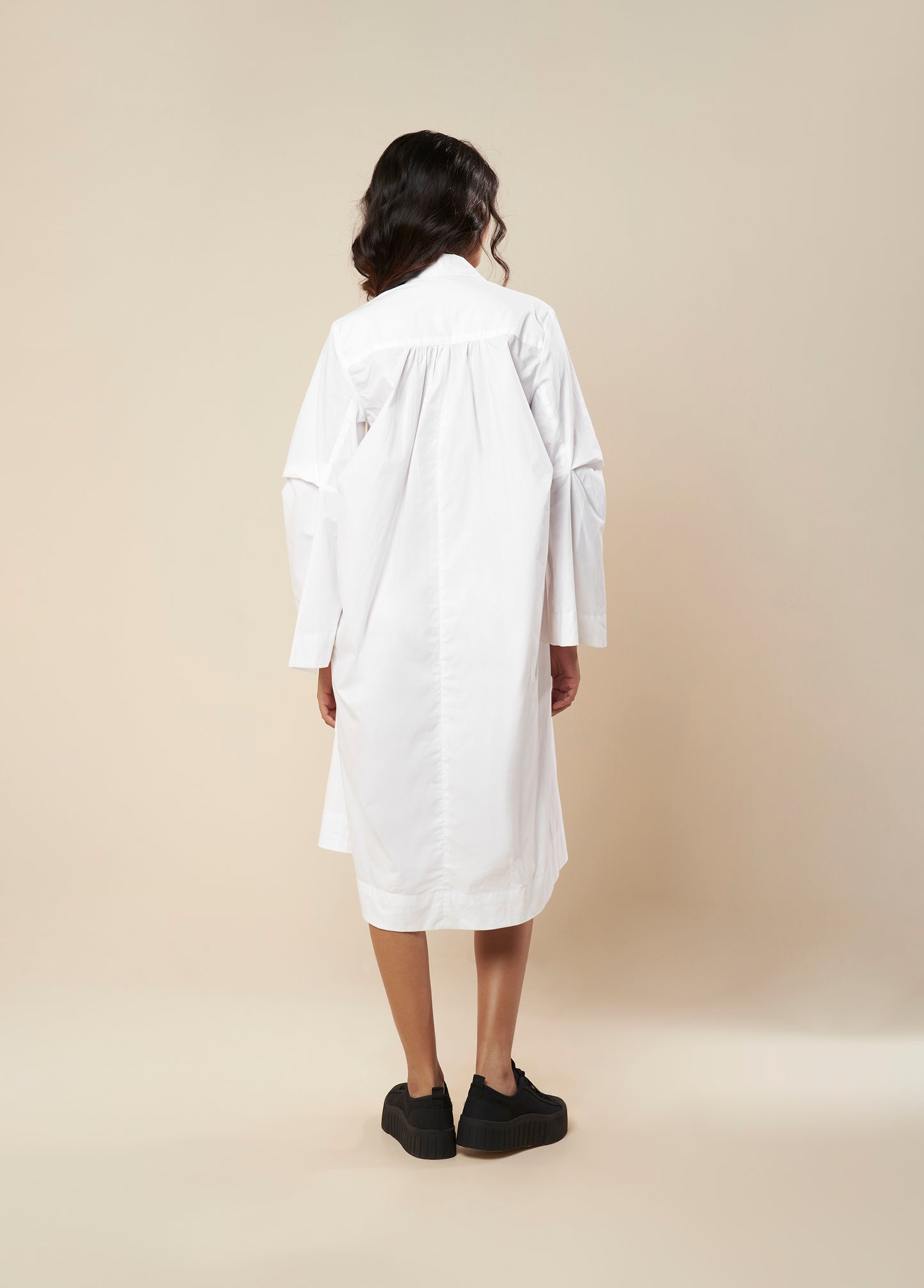 SHIRT WITH COWL BACK AND CONSTRUCTED SLEEVE