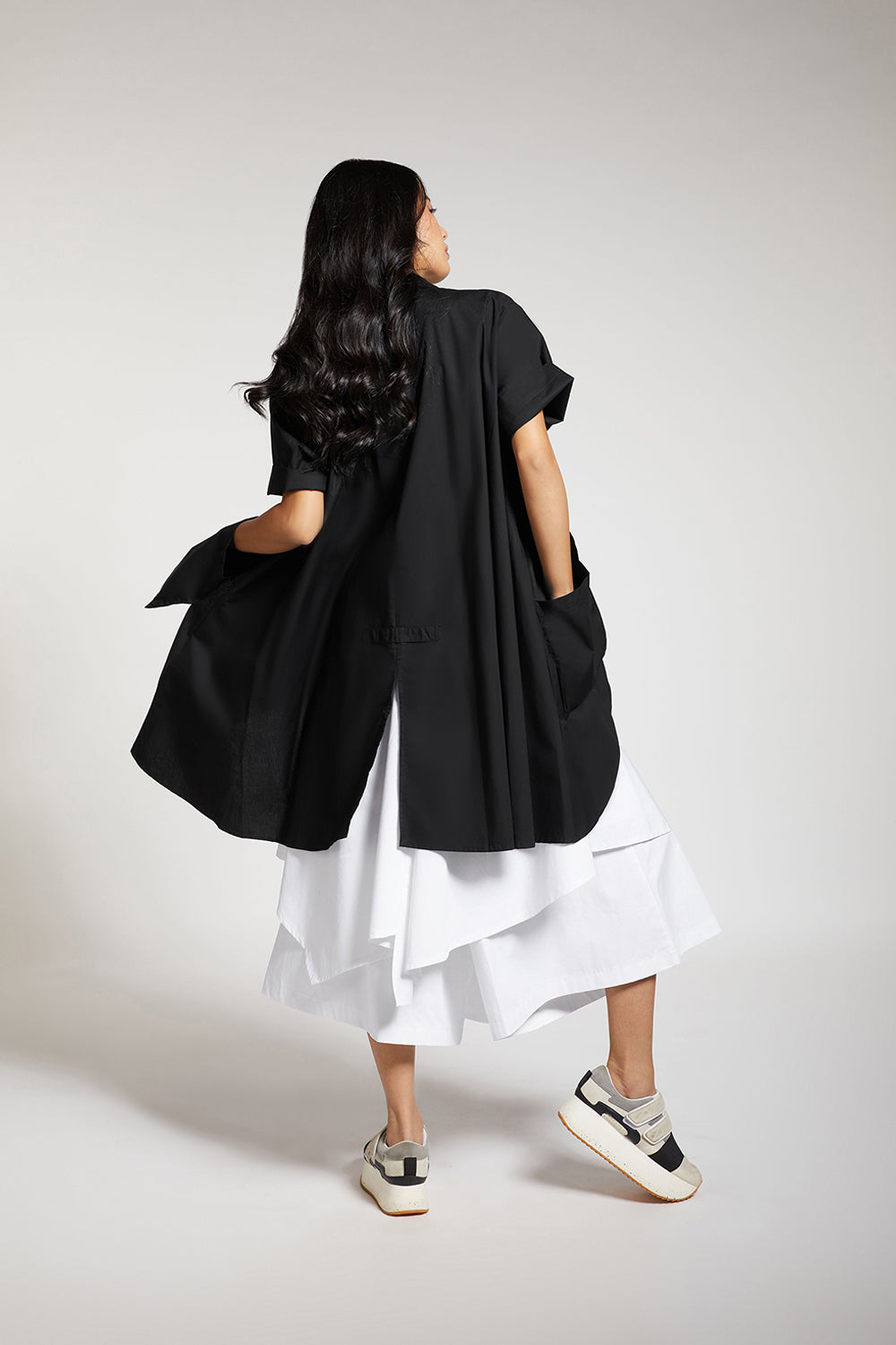 HIGH-LOW TOP WITH SIDE POCKETS