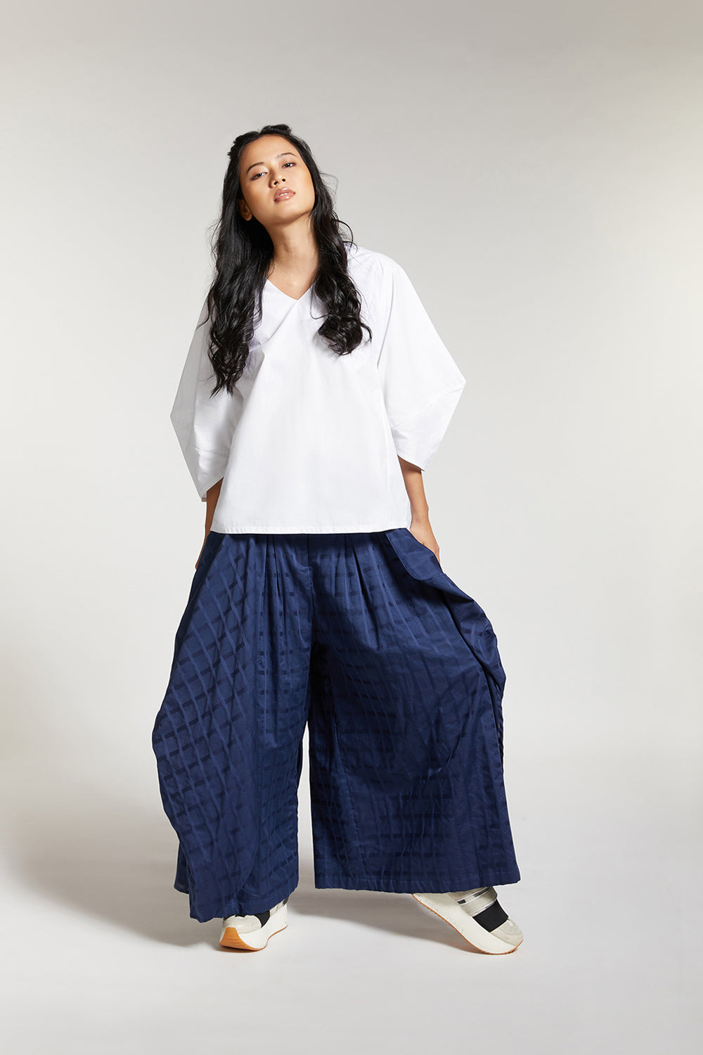 FLARED PANTS WITH SIDE PANEL