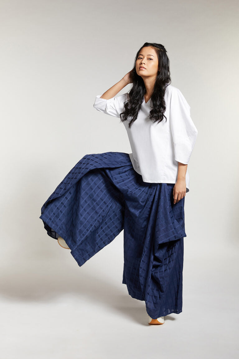 FLARED PANTS WITH SIDE PANEL