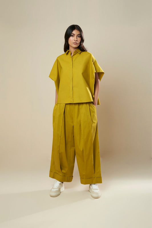 PANTS WITH FRONT PLEAT AND CUFF HEM