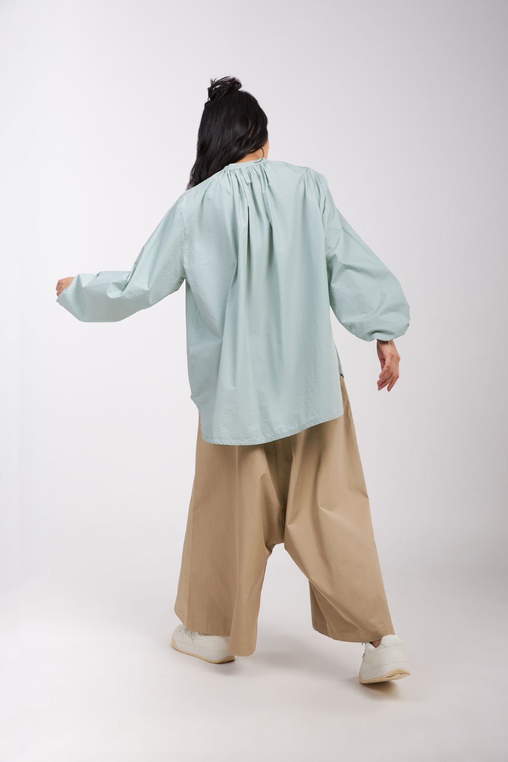 LOW CROTCH FLARE PANTS WITH PLEATS