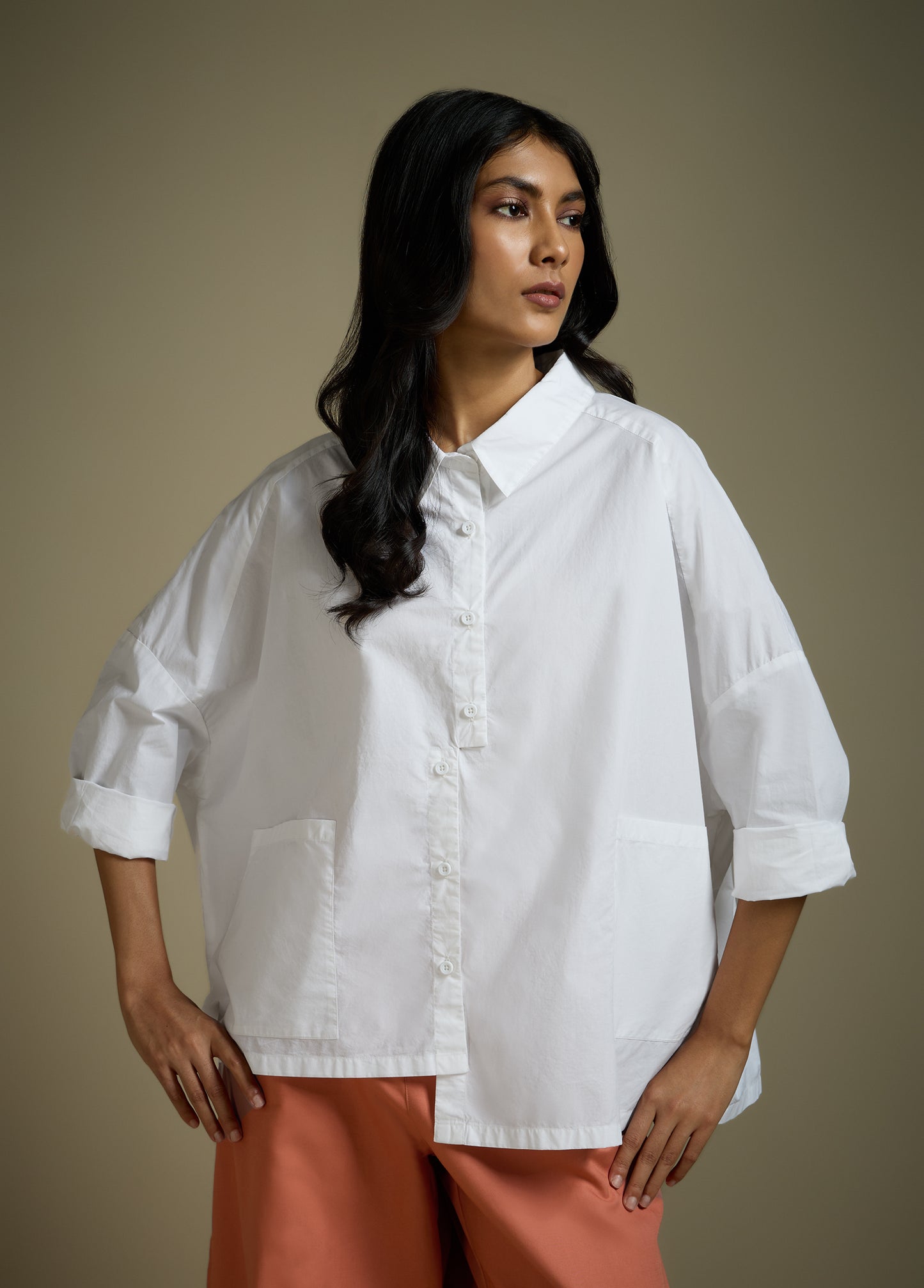 ANTI-FIT SHIRT WITH  HEM POCKET DETAIL