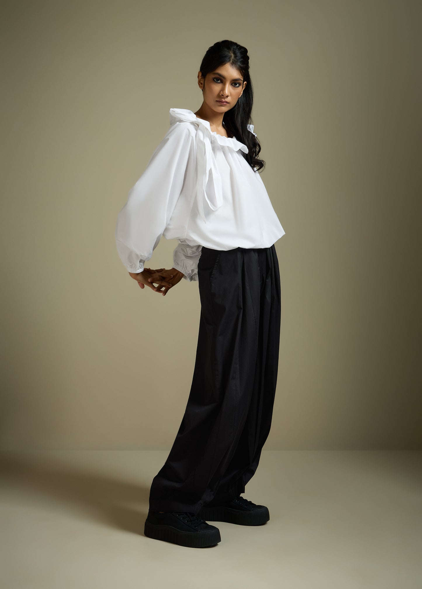 PLEATED PANTS WITH TAPERED HEM