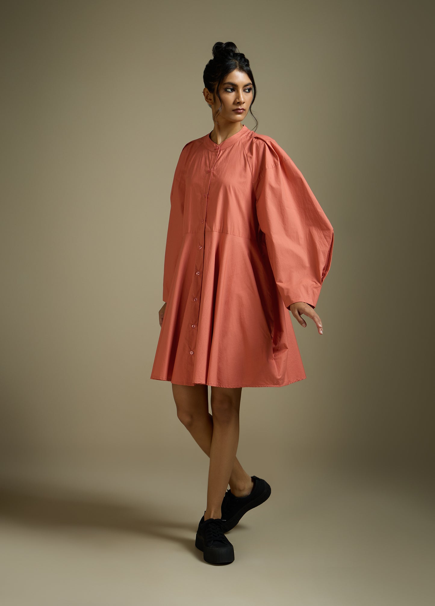 SHIRT DRESS WITH CONSTRUCTED PLEATED SLEEVE AND FLARE HEM