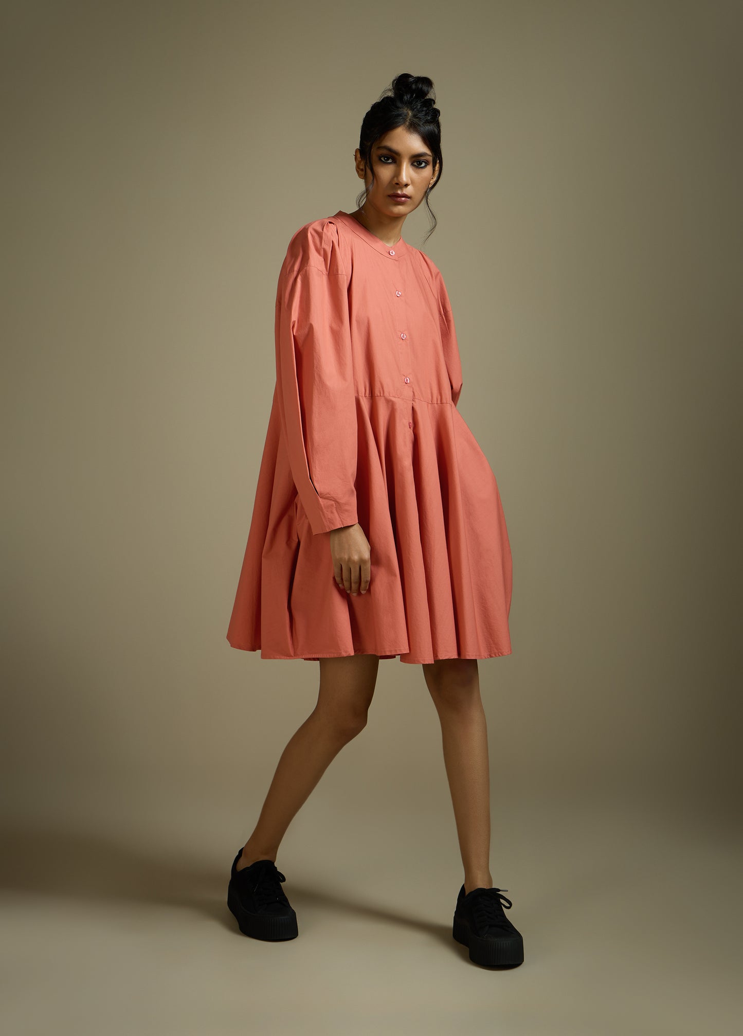 SHIRT DRESS WITH CONSTRUCTED PLEATED SLEEVE AND FLARE HEM