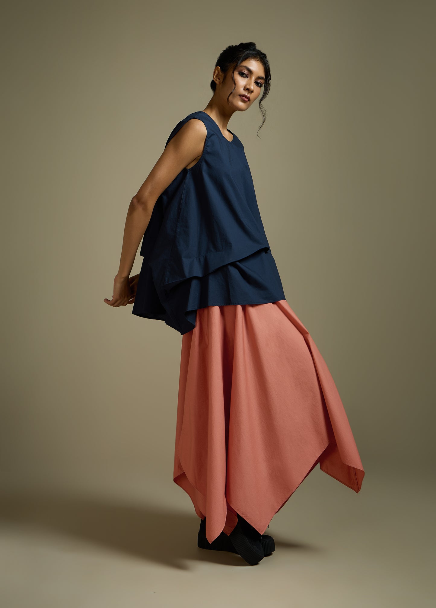 ASYMMETRICAL FLARE SKIRT WITH GATHERED TIE-UP LAYER