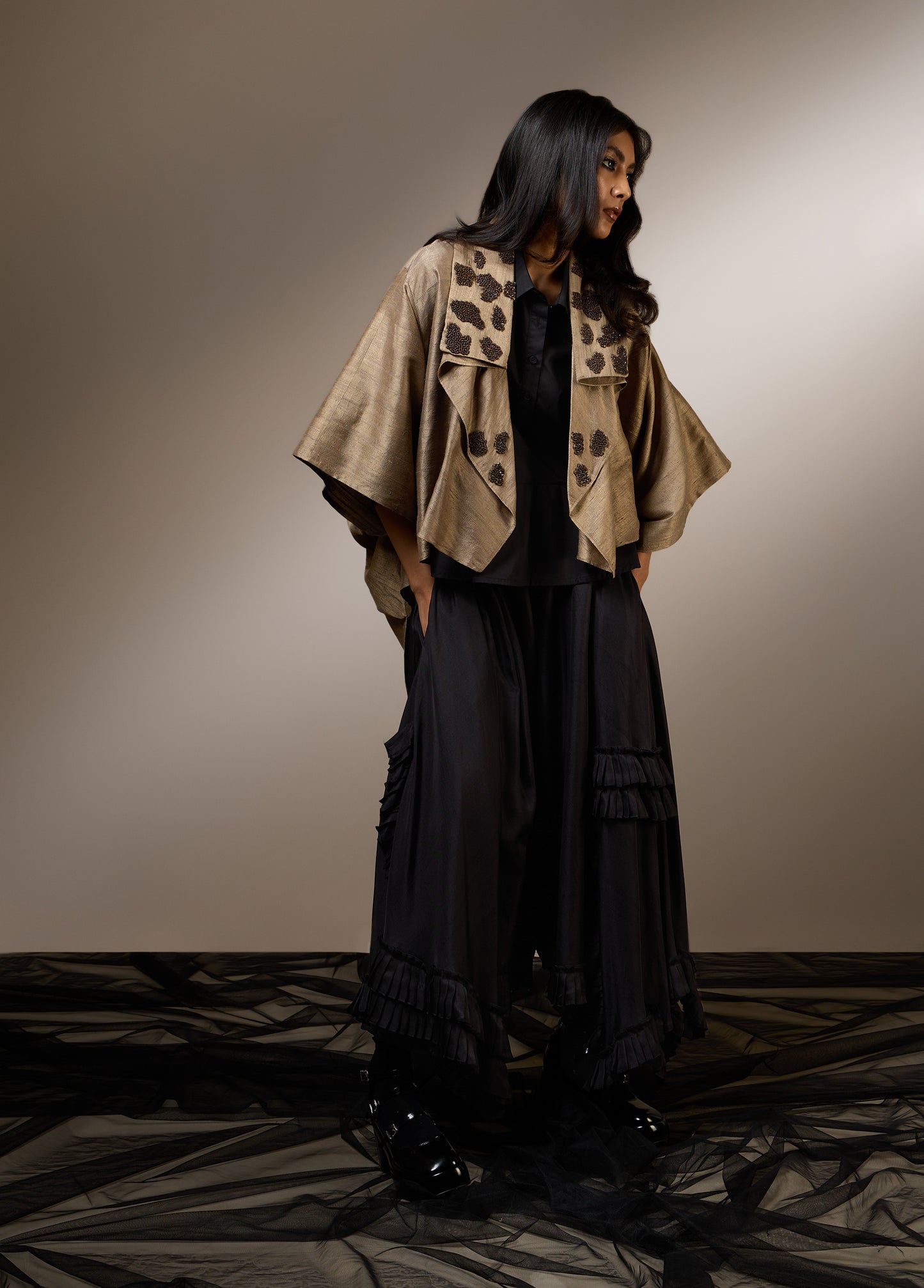 SHORT FRONT LONG BACK DRAPE JACKET WITH EMBROIDERED COLLAR