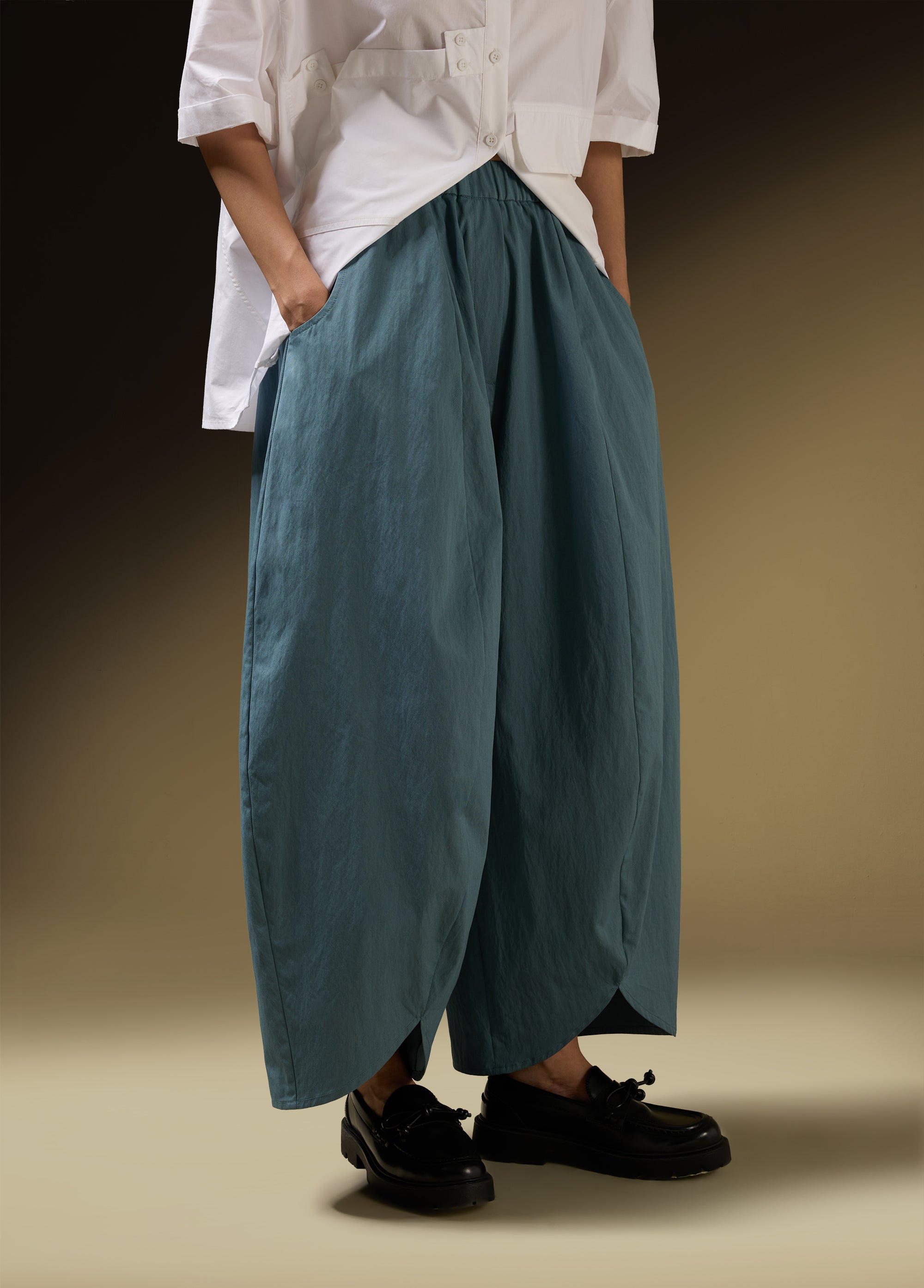 The Structured Leg Pant