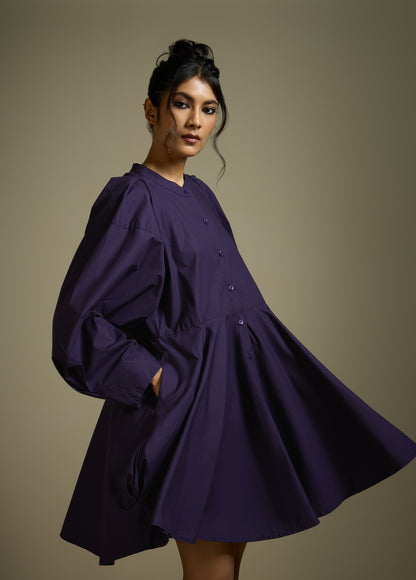 SHIRT DRESS WITH CONSTRUCTED PLEATED SLEEVE AND FLARE HEM