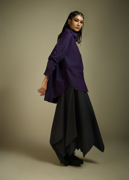 SHIRT WITH PLEATED BACK AND ELASTIC SLEEVE DETAIL