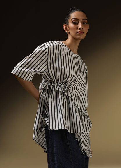 ASYMMETRICAL TOP WITH SIDE ROUCHE DETAIL