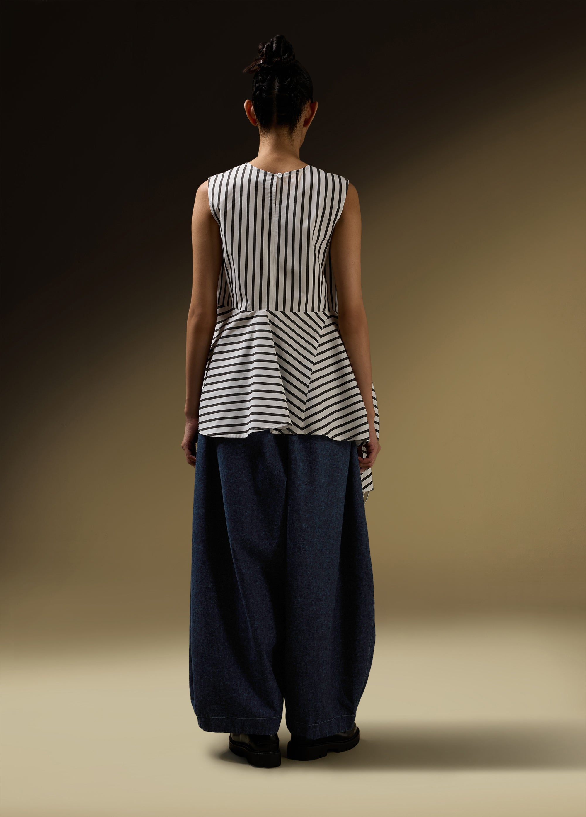 The Rouched Panel Top