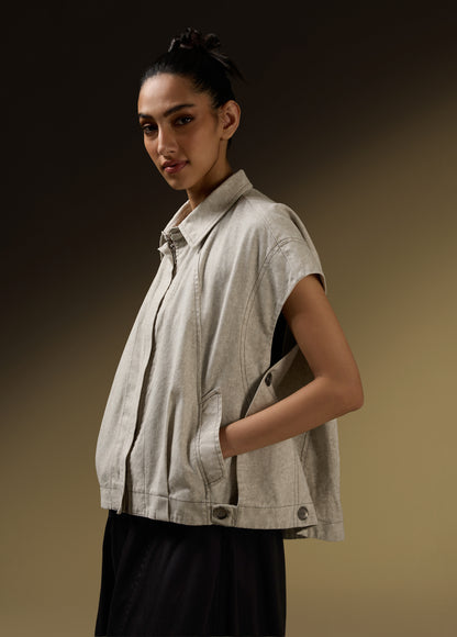 JACKET WITH SIDE OVERLAP PANEL AND BACK PLEAT