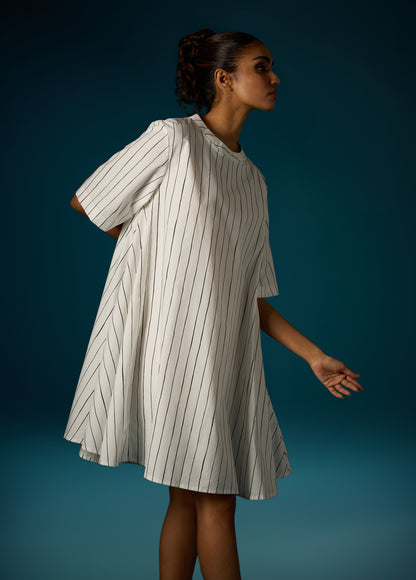 DRESS WITH FLARE & SIDE PANEL