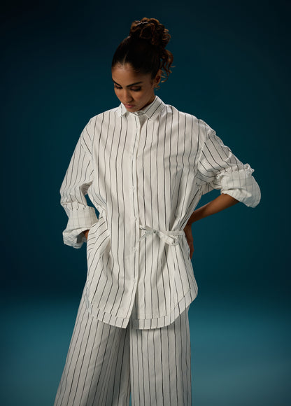 SHIRT WITH SIDE TIE CONTRAST CUFF & HEM