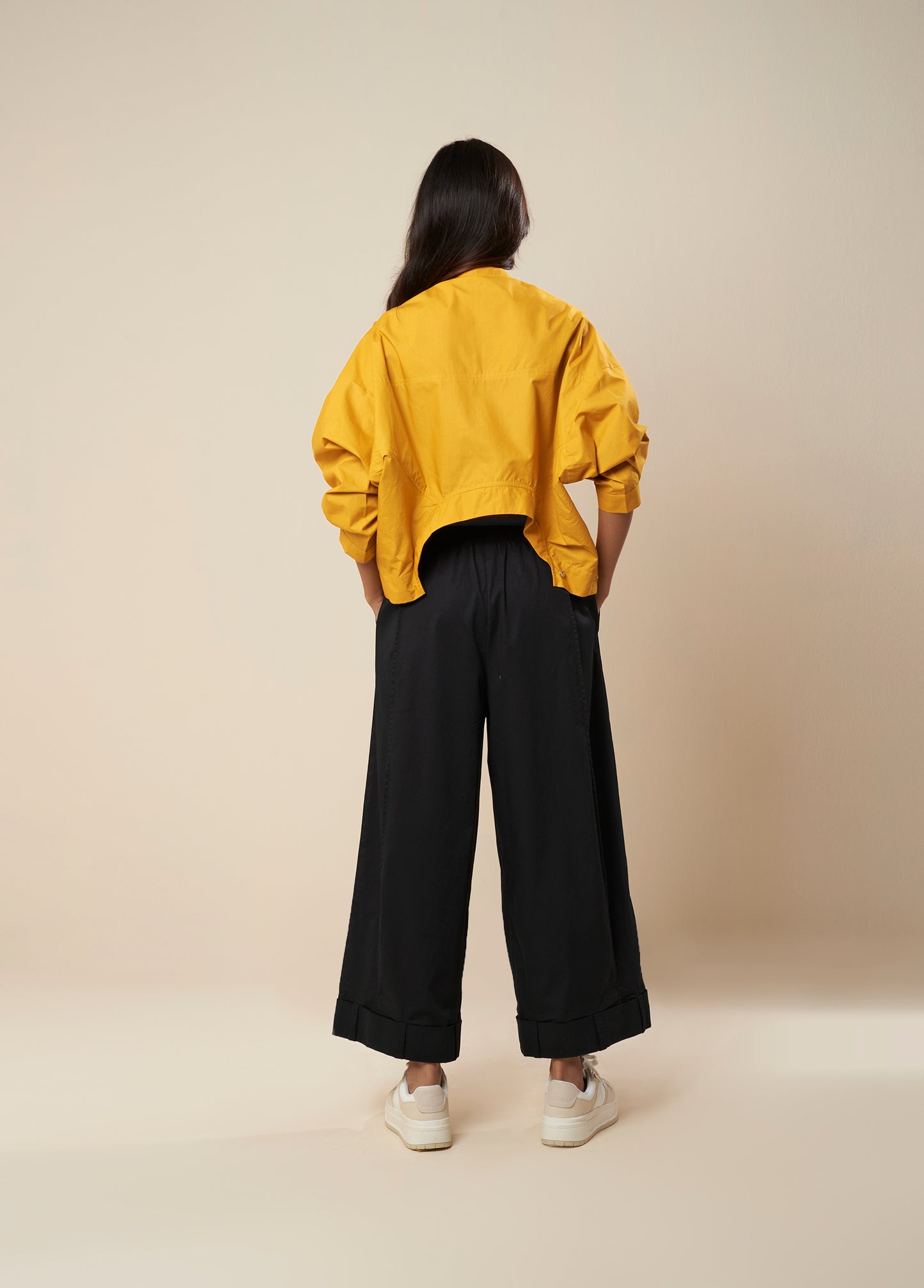 PANTS WITH FRONT PLEAT AND CUFF HEM