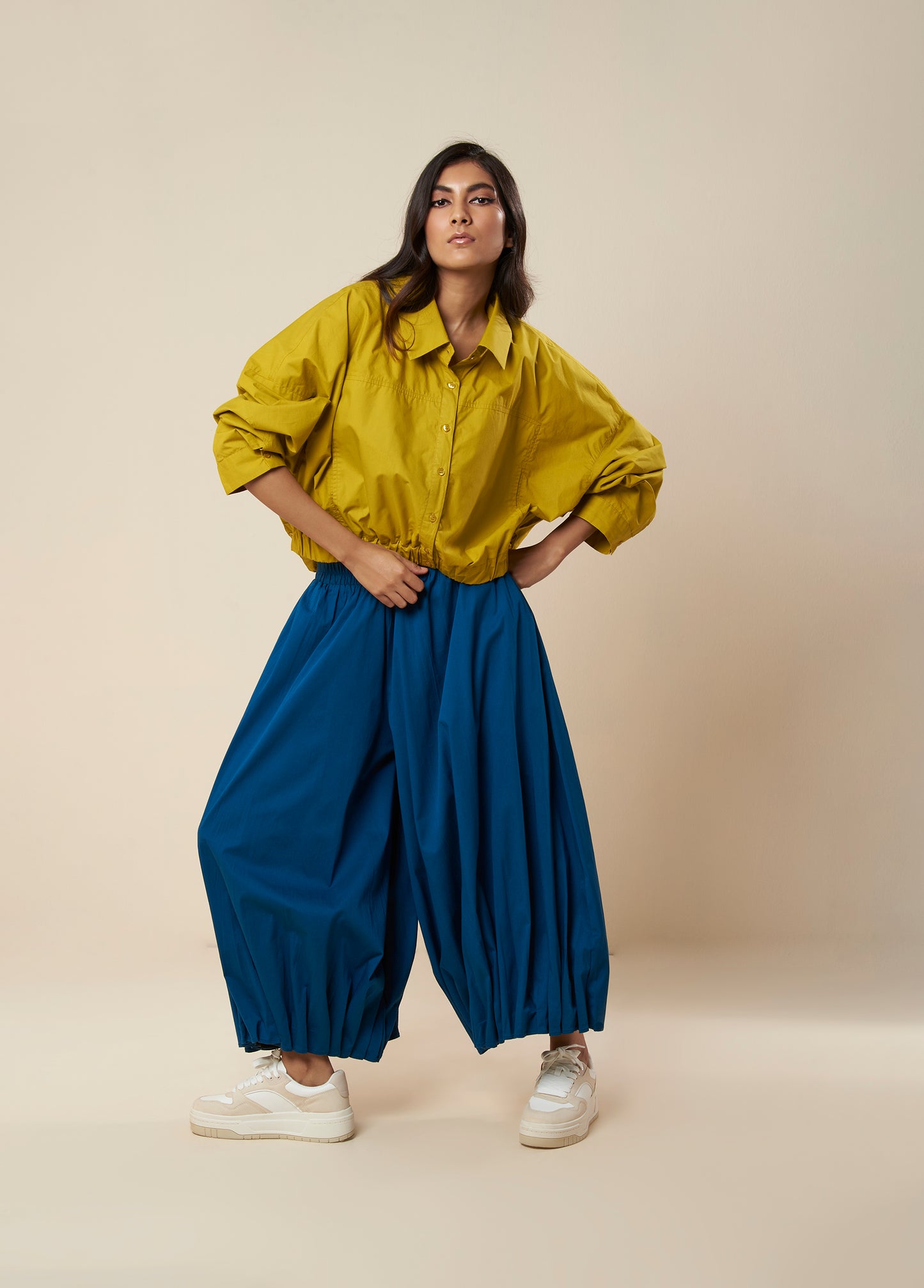 PANTS WITH  PLEATED AND ELASTICATED HEM